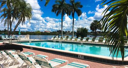 Palm Bay Club Unit 311 with pools & hot tub - walk 1,500 feet to beach