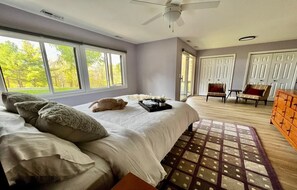 5 bedrooms, desk, iron/ironing board, travel crib - ⛷Modern 3bd2bth, walk to SPA & dining (Vernon Township)