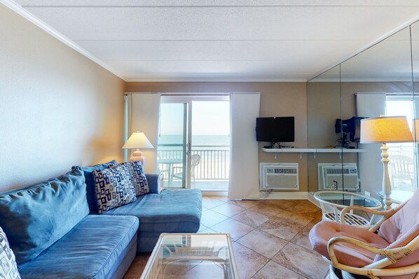 TV - Oceanfront Condo with Balcony, Gorgeous Views, Washer/Dryer & Free WiFi (Ocean City)