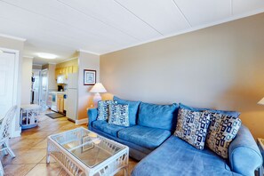 TV - Oceanfront Condo with Balcony, Gorgeous Views, Washer/Dryer & Free WiFi (Ocean City)