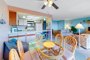 Interior - Bay View Condo with Balcony, AC, WiFi, Washer/Dryer & Community Pool (Ocean City)