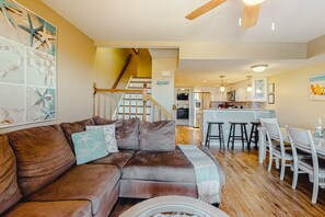 TV, fireplace, DVD player