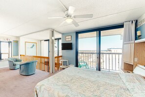 3 bedrooms, internet, bed sheets