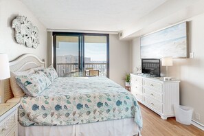 2 bedrooms, Internet, bed sheets - Coastal-themed beach condo with balcony, views, pools, tennis & central AC (Ocean City)