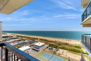 Property grounds - Beach condo with balcony, W/D, pools, game room, tennis & gym (Ocean City)