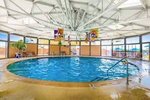 Indoor pool - Ocean-view condo with balcony, AC, washer/dryer, pools, saunas & gym (Ocean City)
