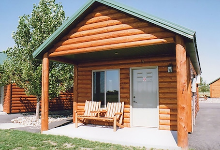 Terrace/patio. Badlands Frontier Cabins