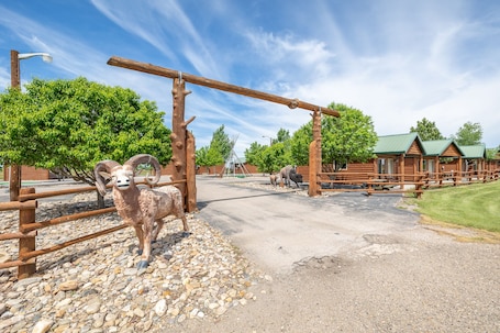 Exterior. Badlands Frontier Cabins