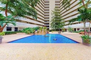 Indoor pool - Beach condo with water & tennis court views, balcony, pools & sauna (Ocean City)