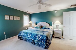 3 bedrooms, internet, bed sheets