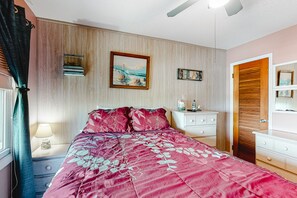 1 bedroom, iron/ironing board, internet, bed sheets - Ocean View Condo w/Private Balcony, Shared Outdoor Pool, Washer/Dryer, A/C (Ocean City)