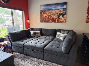 Smart-tv, pejs, videospil, dvd-afspiller