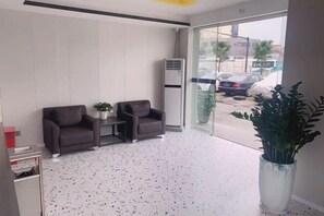 Lobby - 7Days Inn Hotel (Zhuhai Tangjiawan Sun Yat sen University) (Zhuhai)