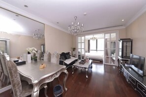 Interior - Summer Yulan Apartment (Jinan)