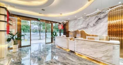 Yueyi Zhixuan Hotel (Huaihua South Railway Station, Wanda)