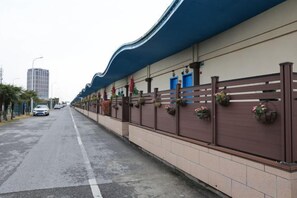 Unclassified image, 2 of 129, button - Rujia China Inn Hotel (Shanghai Jinshan City Beach) (Shanghai)