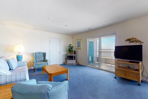 TV, fireplace, DVD player - Spacious bayfront home with water views - pool, fireplace & washer/dryer (Ocean City)