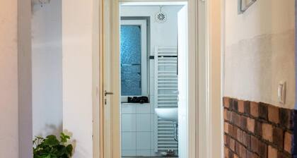 Spacious 3-Bedroom-Apartment for up to 7 Guests