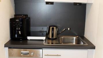 Refrigerador, microondas, parrilla de estufa y lavavajillas