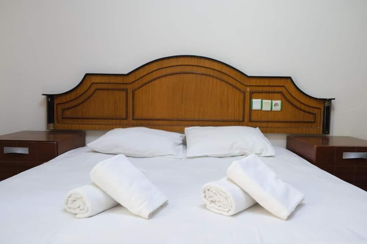 Standard Single Room | Premium bedding, minibar, in-room safe, laptop workspace