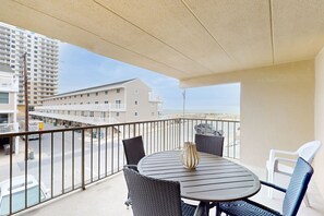 Outdoor dining - Lovely Oceanside Vacation Suite w/Private Washer/Dryer, Free WiFi, & Balcony (Ocean City)