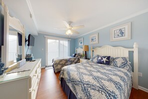 3 quartos, acesso à internet, roupa de cama