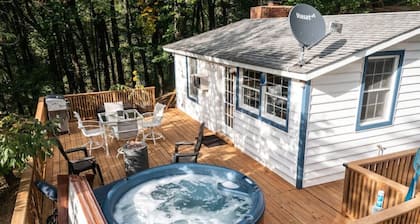10 mins from Shenandoah National Park ~ Cozy Cabin