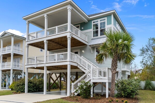 المنشأة من الخارج