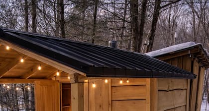 BLVE Cabin w/ Hot Tub,Sauna,Cold Plunge,Game Room Near Bushkill Falls & Shawnee