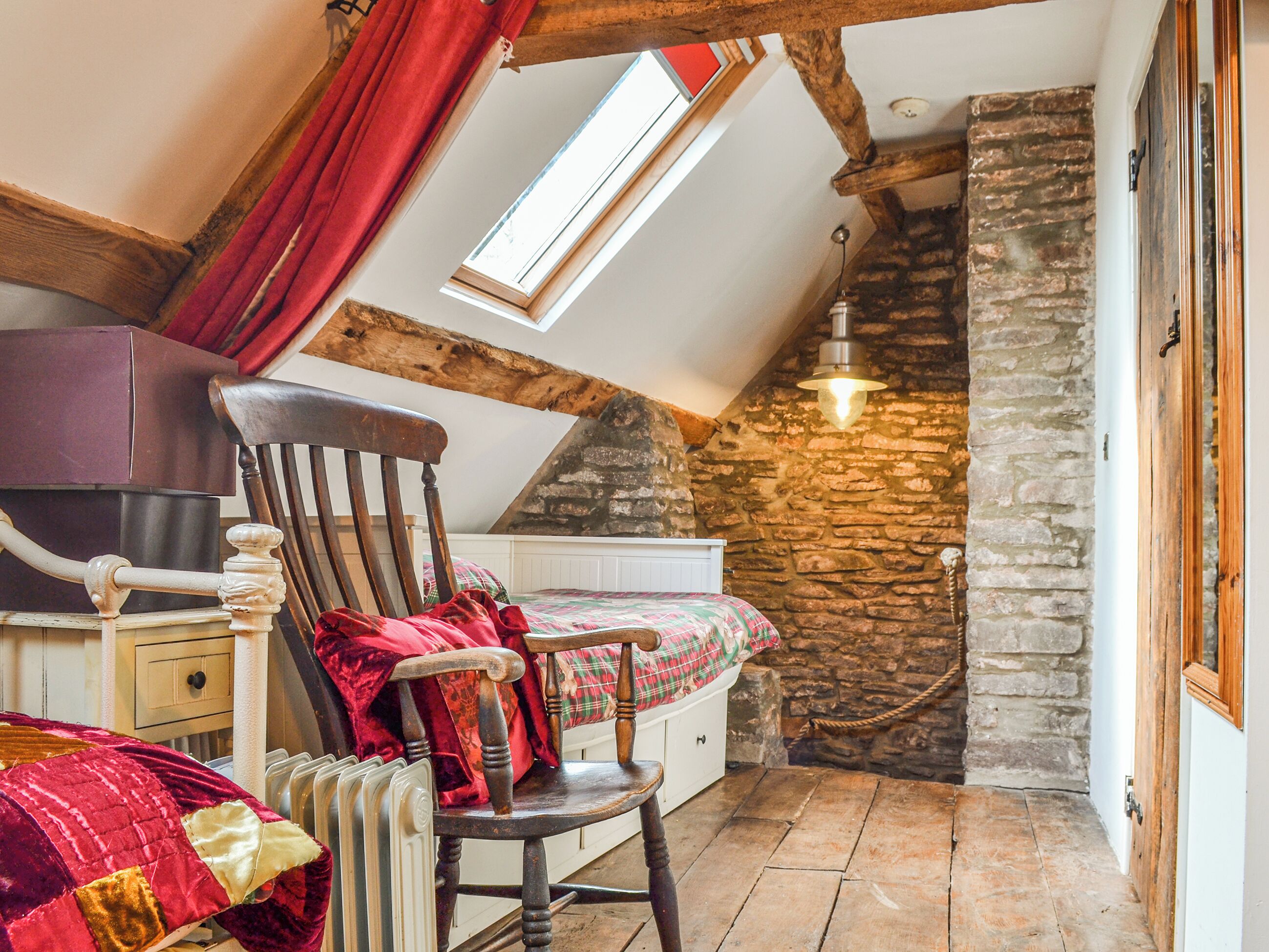 1 chambre, literie fournie