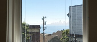 Newly Renovated 2 BR Apartment in the Heart of Sausalito