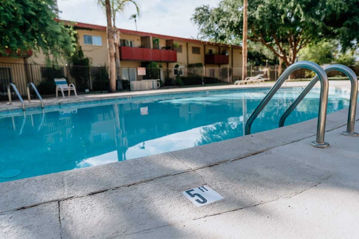 ___Msg for 5% off___2Bed 2Bath KingBeds 2Pools CoveredParking Midtown PHX Condo
