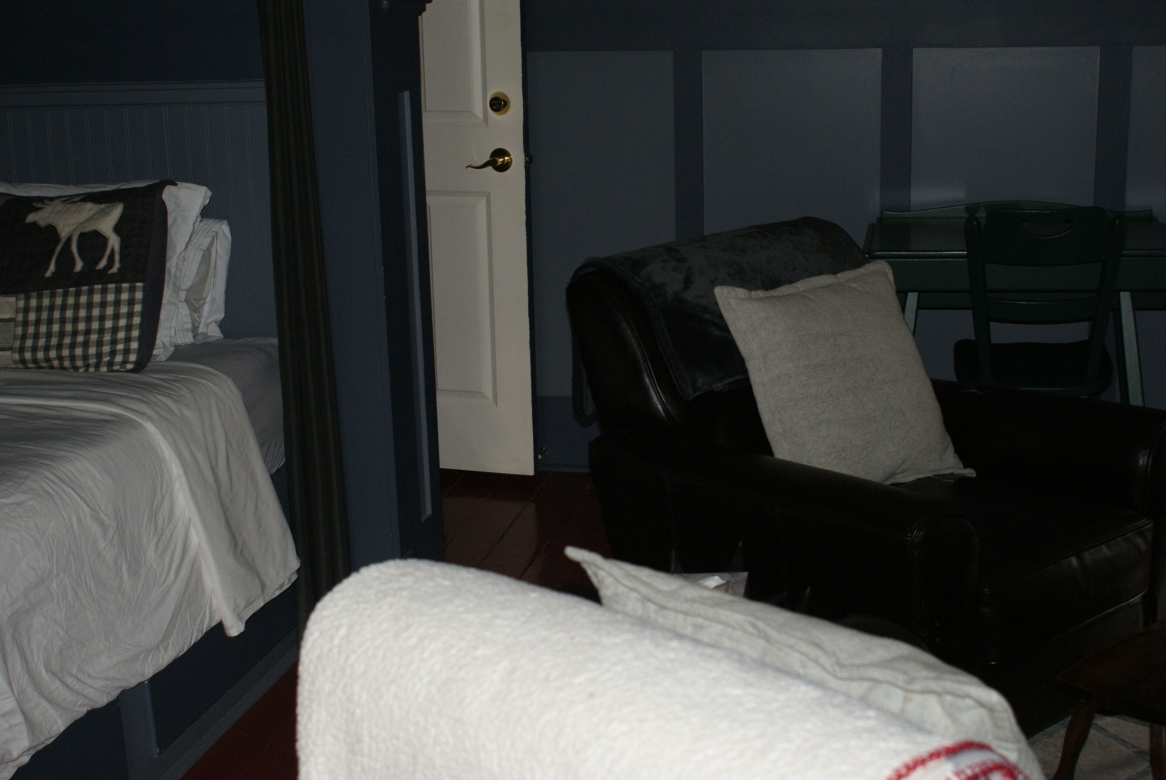 Desk, iron/ironing board (on request), free WiFi, bed sheets