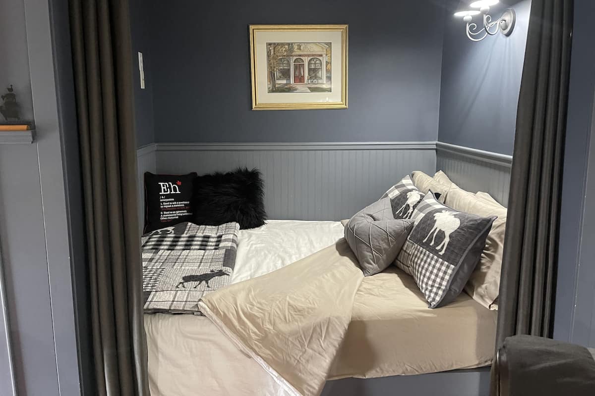 Cottage Room