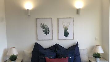 8 habitaciones, tabla de planchar con plancha y wifi gratis