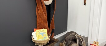 Cozy, quiet, safe, rustic getaway in West Jordan, Utah with a private hot tub.