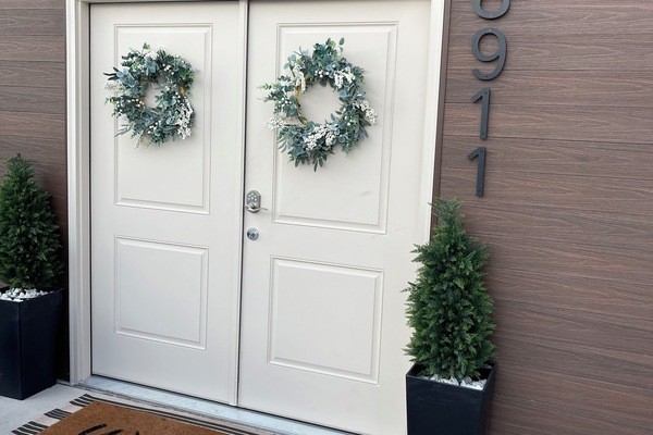 Carriage house entry