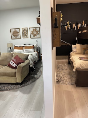 2 bedrooms, iron/ironing board, free WiFi, bed sheets