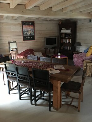 Interior - La grange, My happy place - the quiet place to recharge your batteries (Saint-Père)