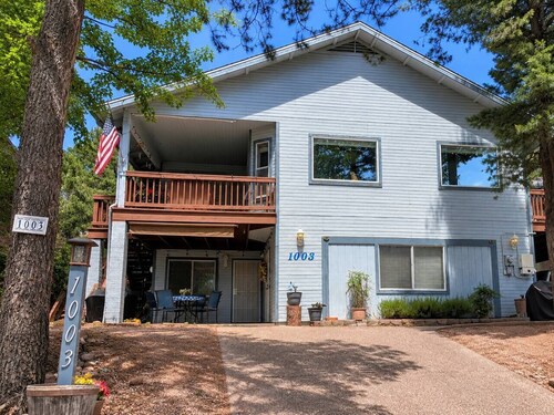 Mountain Getaway| Private Shaded Patio