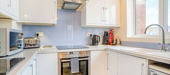 Marina View Apartment