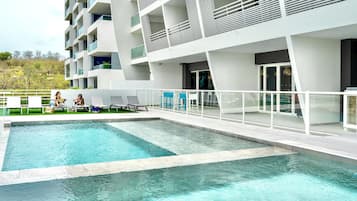 Outdoor pool, sun loungers