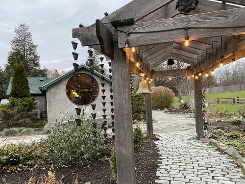 Key Cottage-Dog-friendly unique standalone cottage