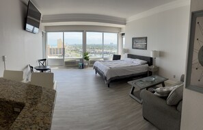 1 chambre, fer et planche à repasser, Wi-Fi gratuit, draps fournis