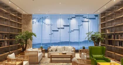 Deepness Hotel