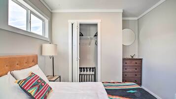 1 Schlafzimmer, Bügeleisen/Bügelbrett, Internetzugang, Bettwäsche