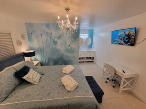 4 soverom, skrivebord, strykejern/-brett og wi-fi (inkludert)