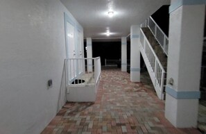 Interior - Luxury 4B/3B, Private Canal, Kayaks, 13 ft Hydrotherapy Swim Spa & Serene Views. (Tavernier)