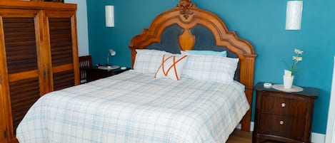 Bügeleisen/Bügelbrett, WLAN, Bettwäsche