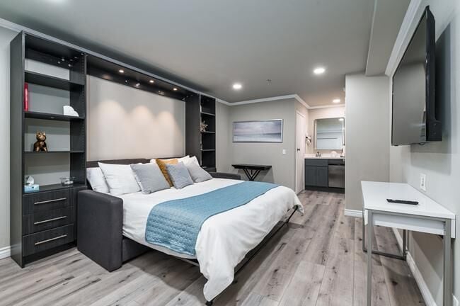 Hochwertige Bettwaren, Daunenbettdecken, individuell dekoriert